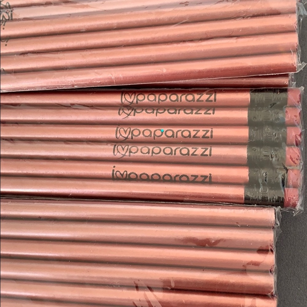 Pack of 6 paparazzi pencils